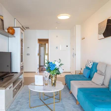 Skypartment Intempo Apartment